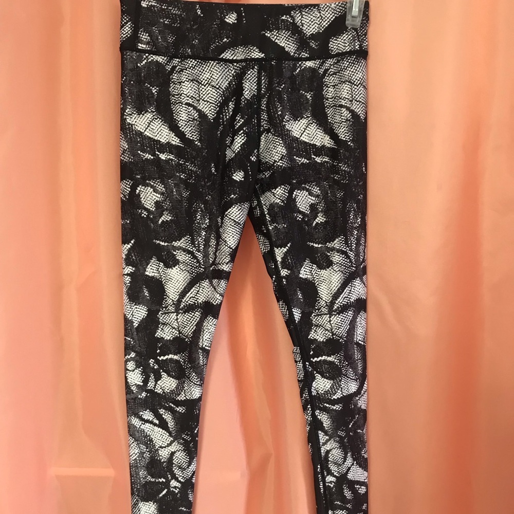 TYC leggings of the month